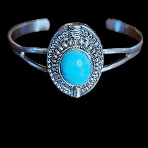 Silver tone and Turquoise Bracelet